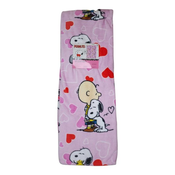 Peanuts Other - Peanuts Snoopy Charlie Soft Plush Throw Blanket 50"x70" Pink Hearts Valentines